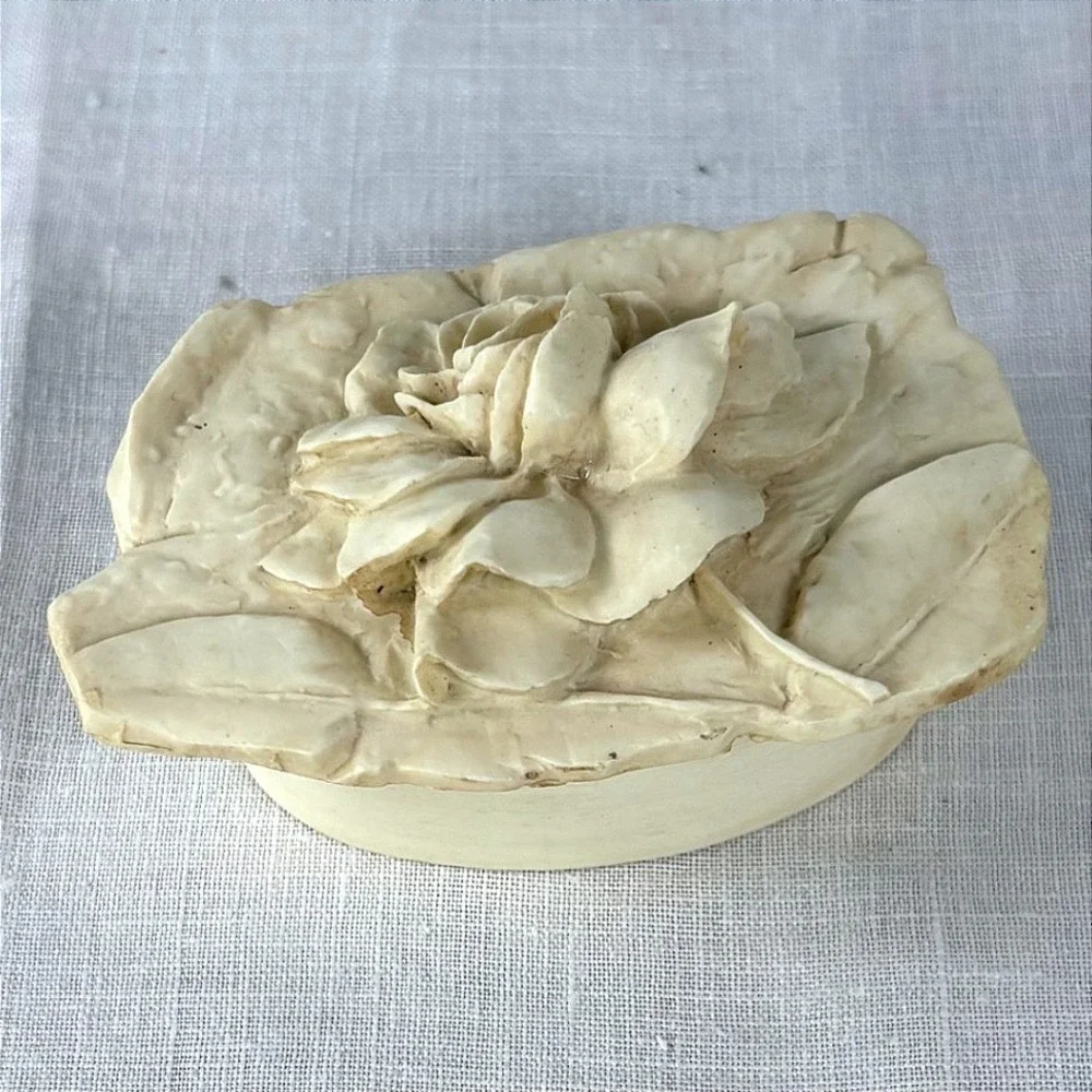 Hen-Feathers Hand-Cast Rose Trinket‎ Box Cream Resin Floral Jewelry Keepsake